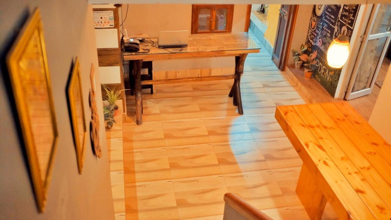 International Travellers' Hostel By Ith Stays Варанаси Экстерьер фото